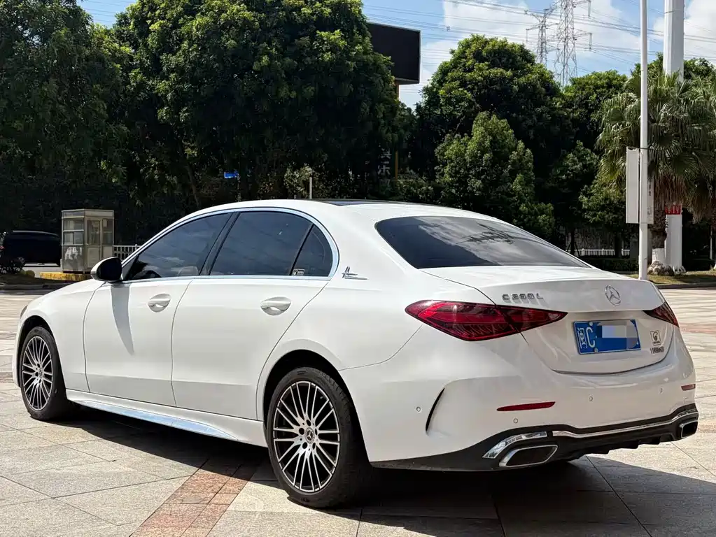 Mercedes-Benz C-Class — миниатюра 9