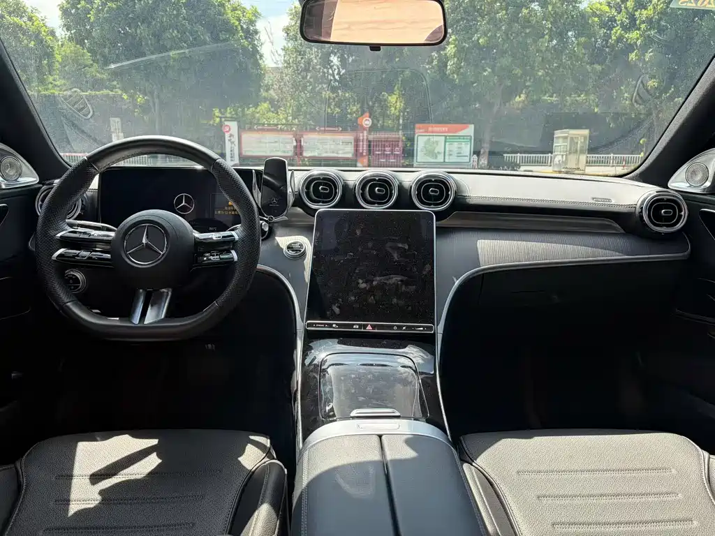 Mercedes-Benz C-Class — миниатюра 5