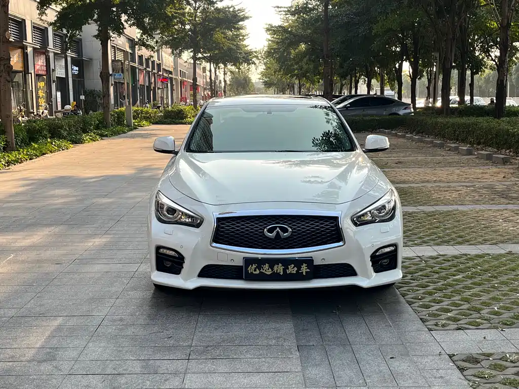 INFINITI Q50