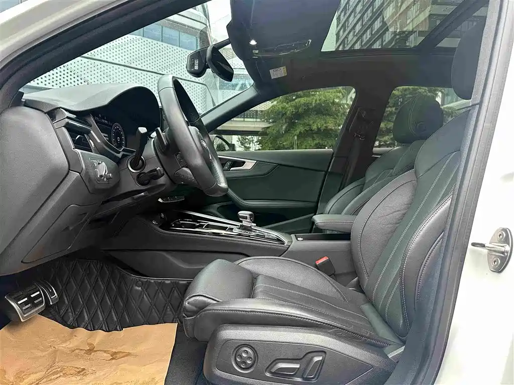 Audi A4L — миниатюра 4