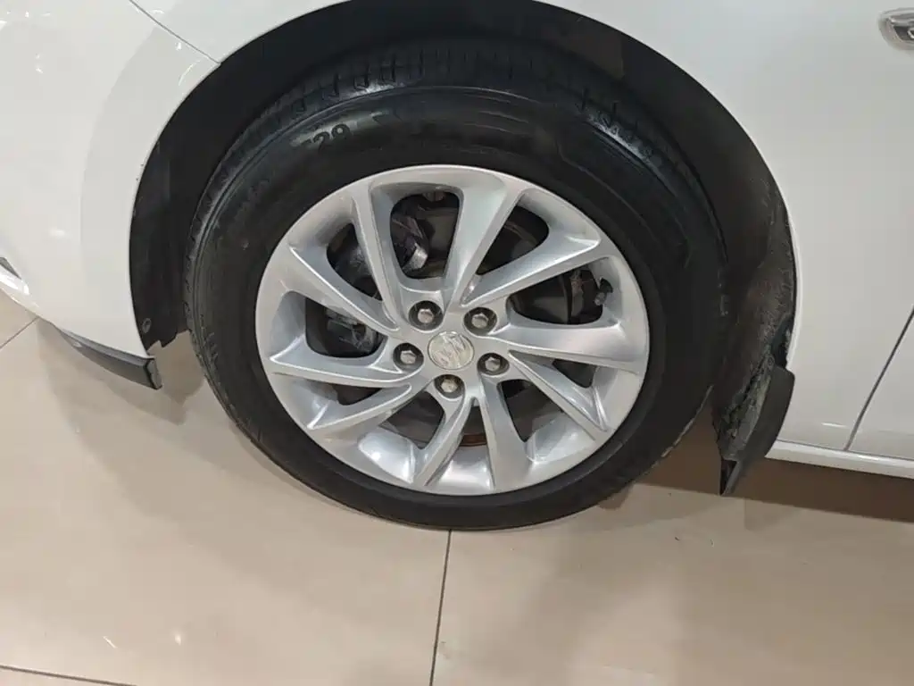 Buick Verano — миниатюра 23