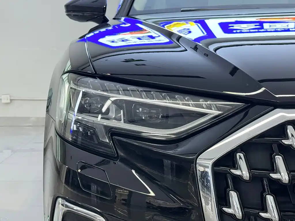 Audi A8 — миниатюра 4
