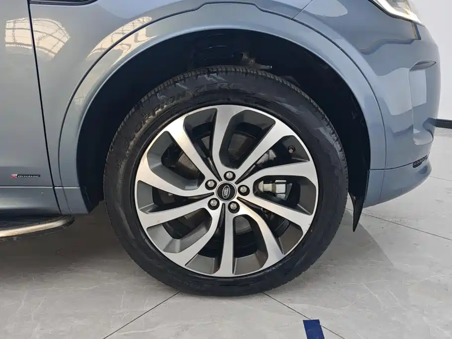 Land Rover Discovery Sport — миниатюра 6