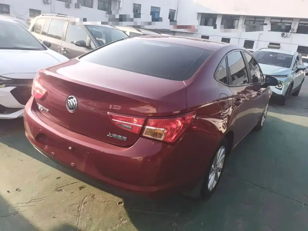 Buick Verano — миниатюра 7