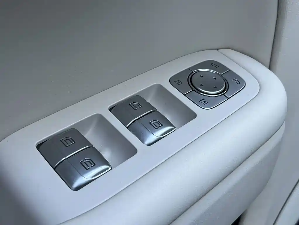 Li Auto Li L9 — миниатюра 15