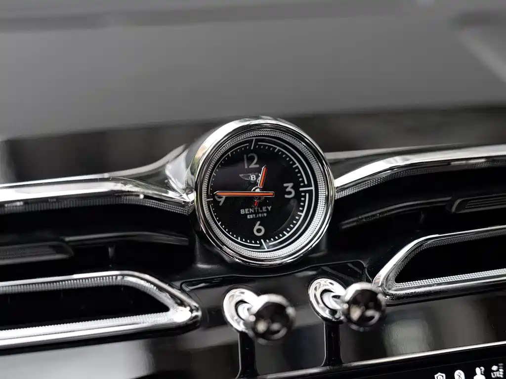 Bentley Bentayga — миниатюра 22