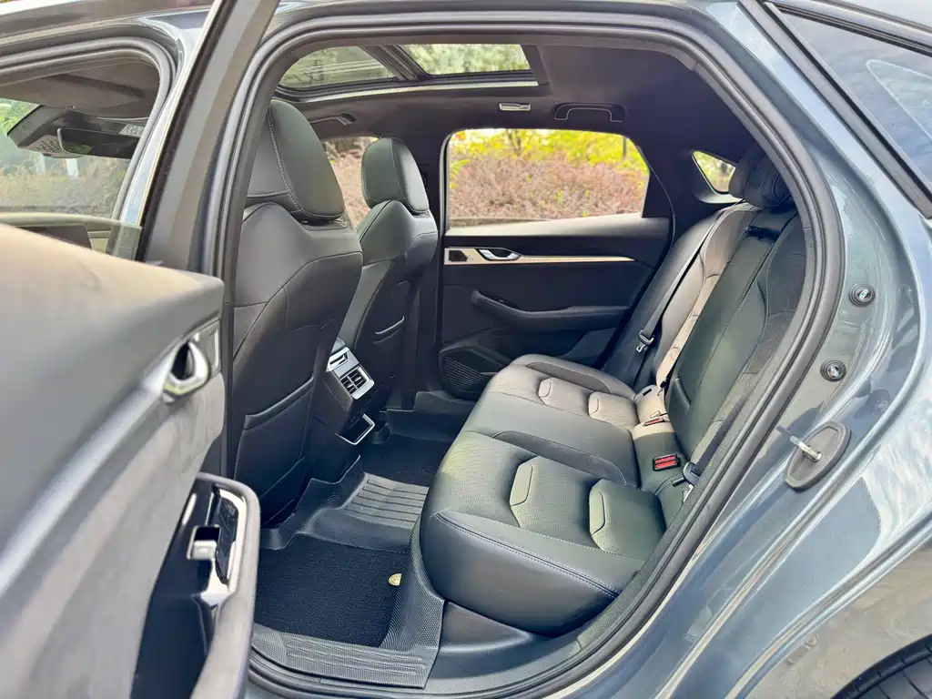 Geely Xingrui — миниатюра 11