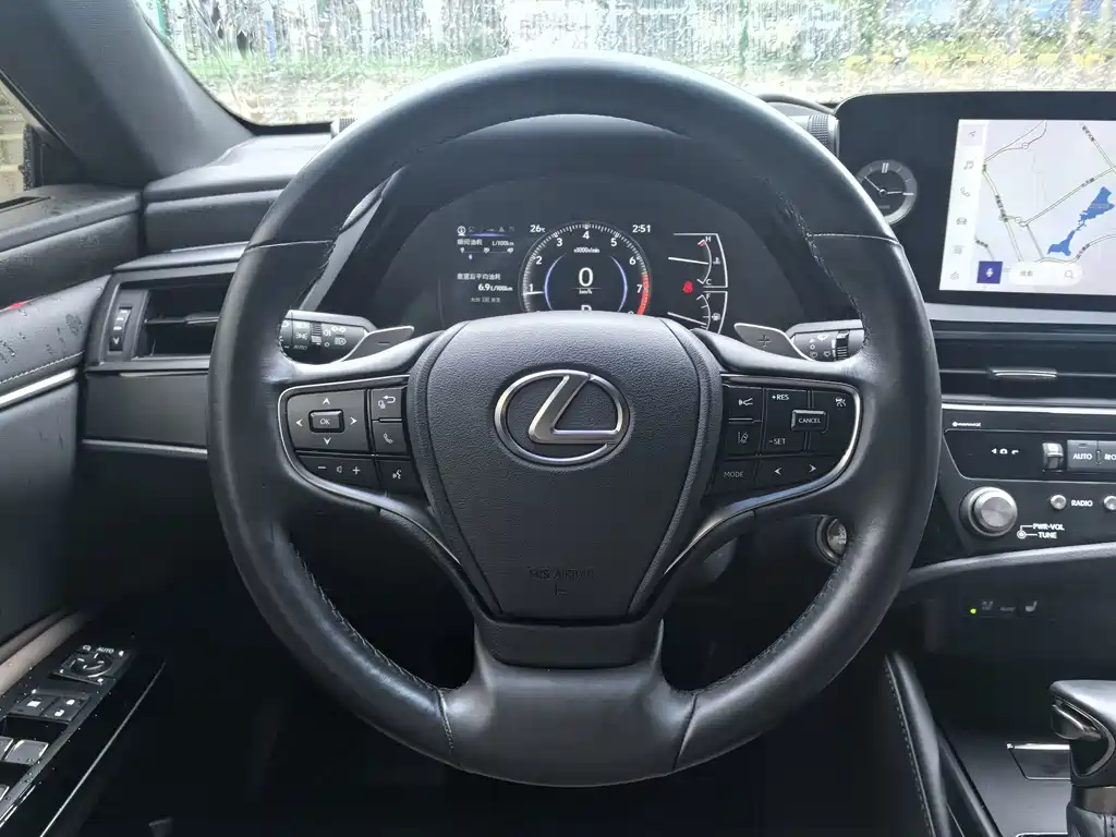 Lexus ES — миниатюра 17