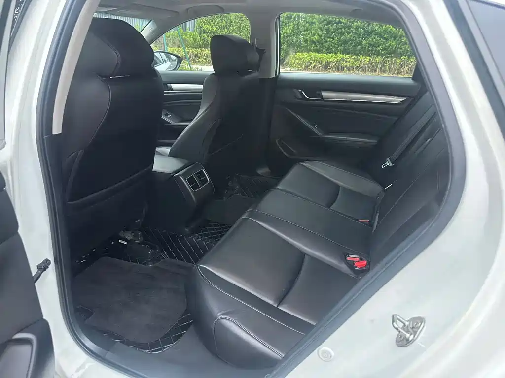 Honda Accord — миниатюра 5