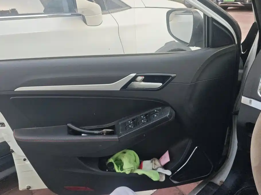 Geely Vision — миниатюра 7