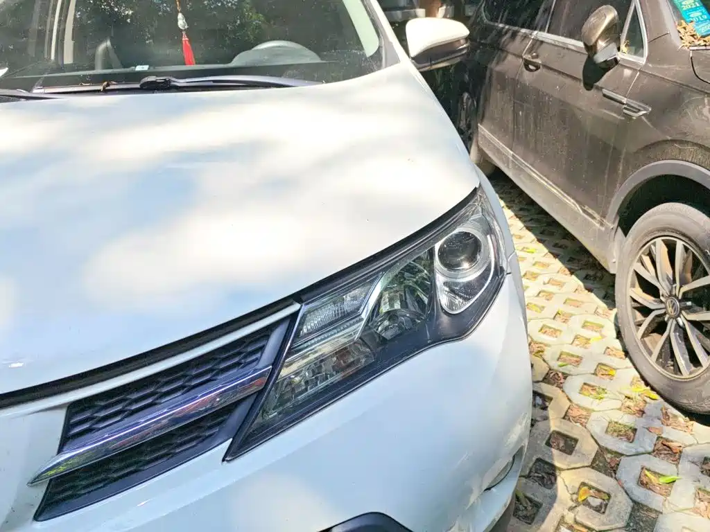 Toyota RAV4 — миниатюра 21
