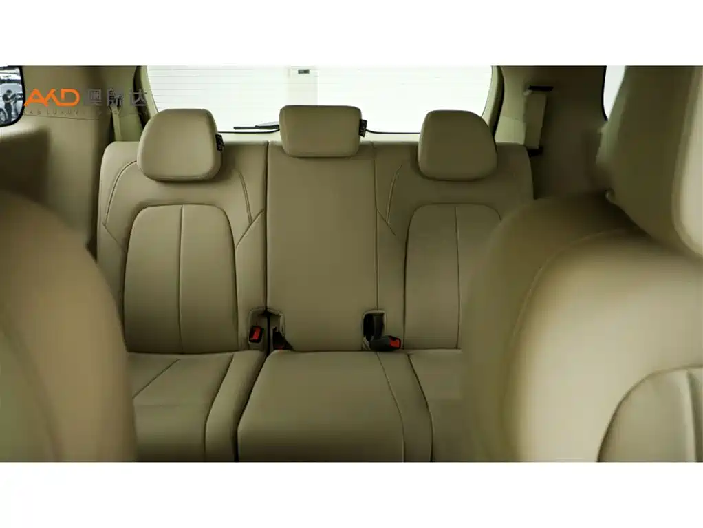 Buick GL8 Hybrid — миниатюра 9