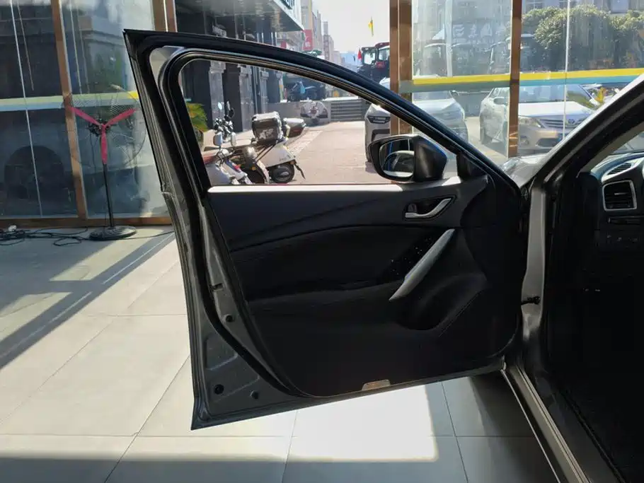 Mazda Atenza — миниатюра 7