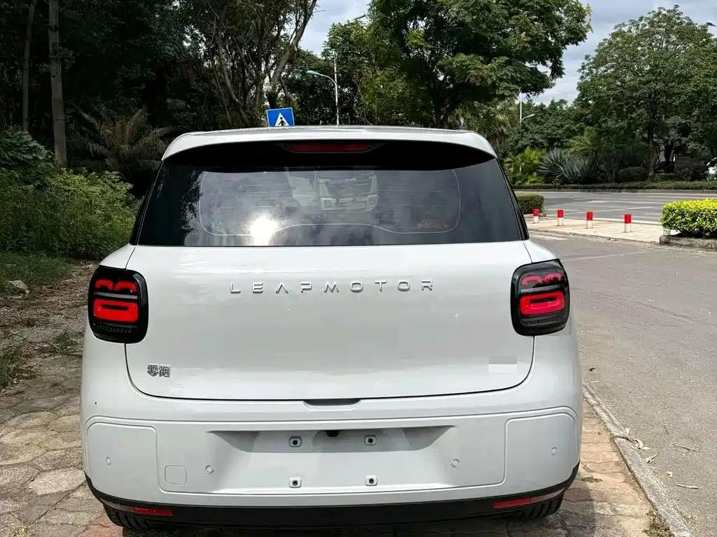 Leapmotor Leapmotor A10 — миниатюра 4
