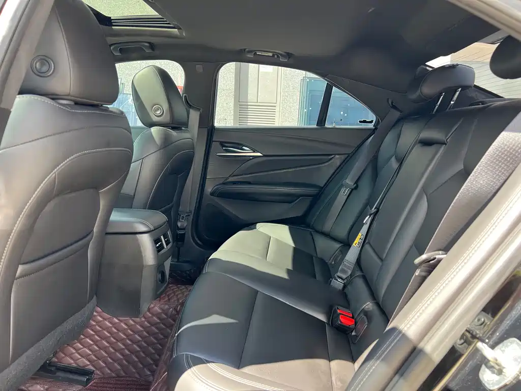 Cadillac CT4 — миниатюра 16