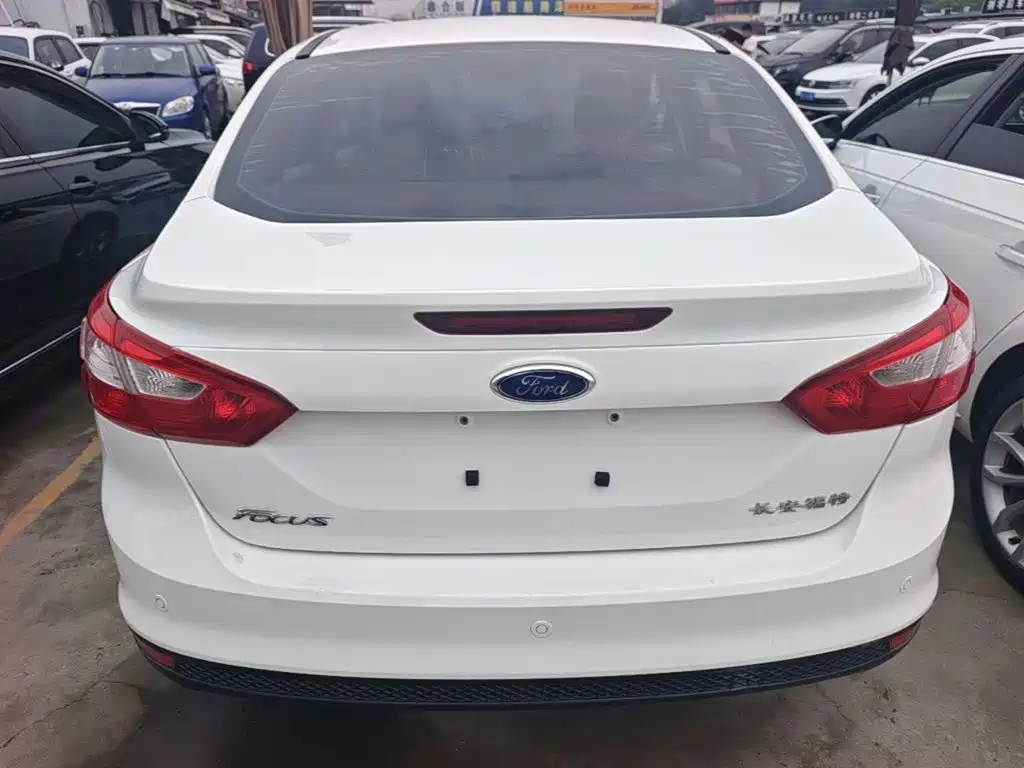Ford Focus — миниатюра 6