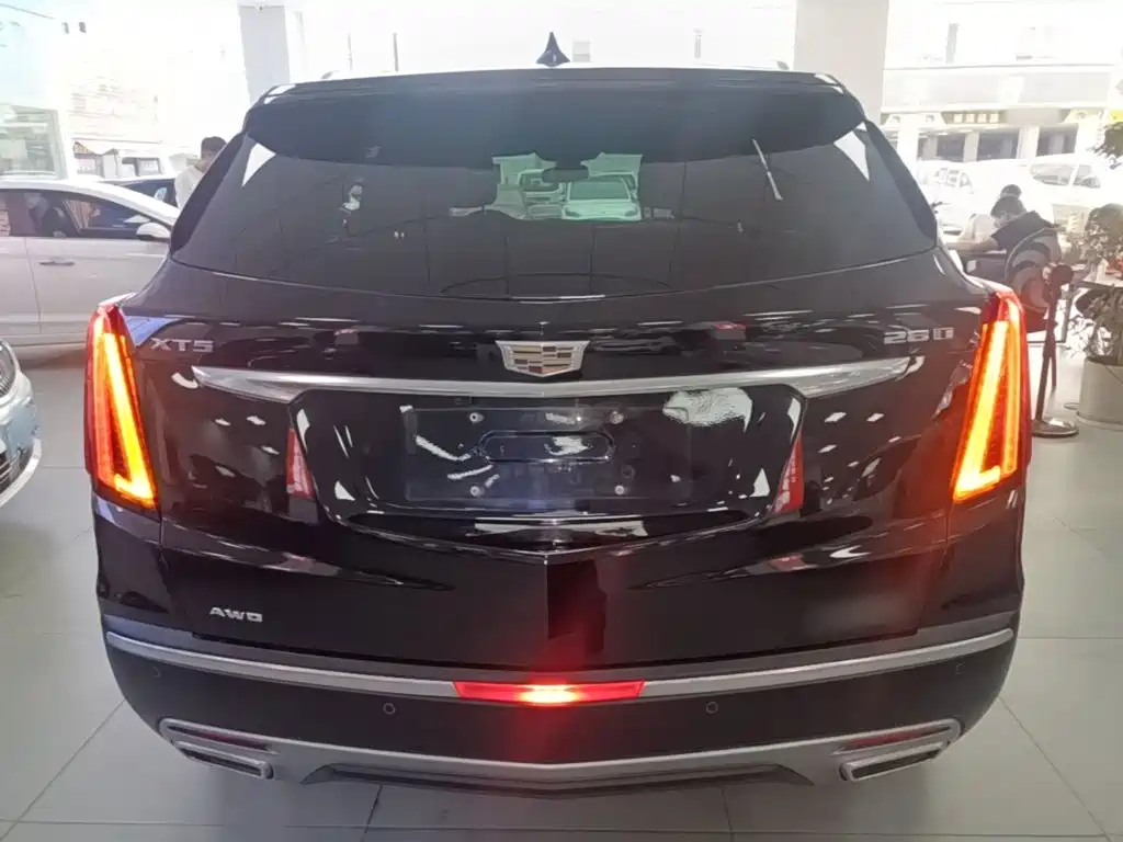 Cadillac XT5 — миниатюра 6