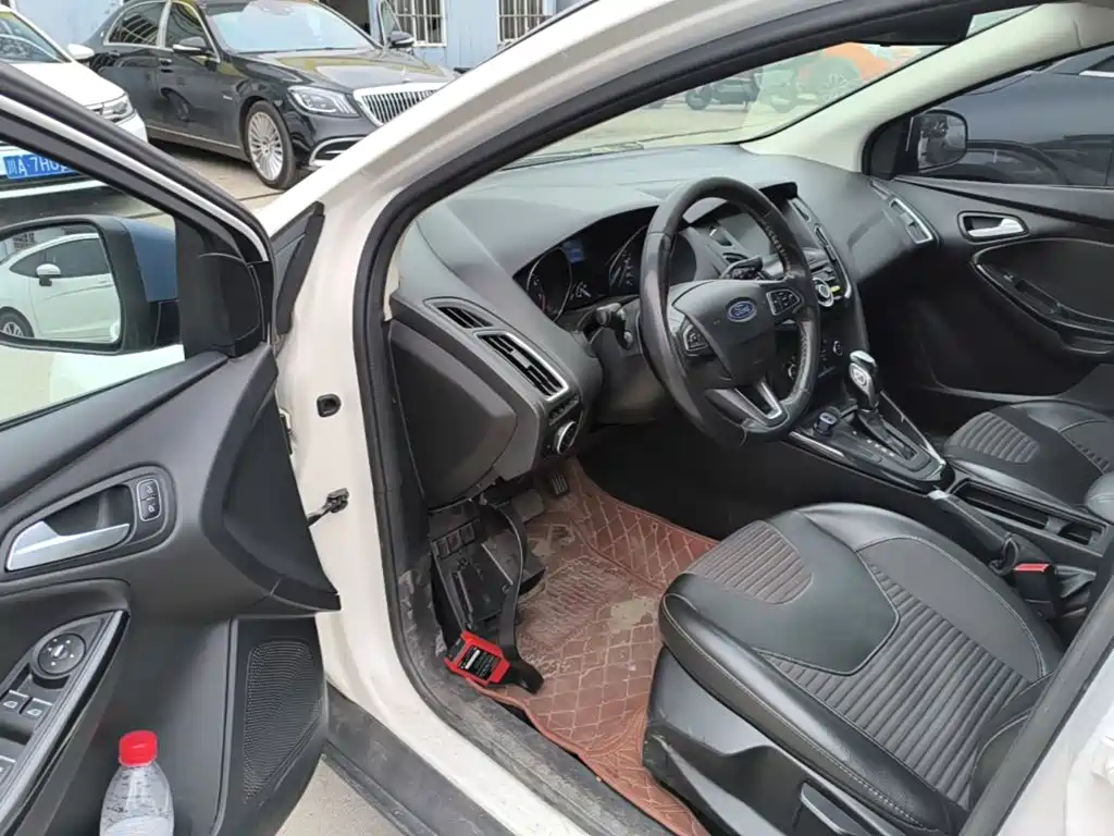 Ford Focus — миниатюра 16