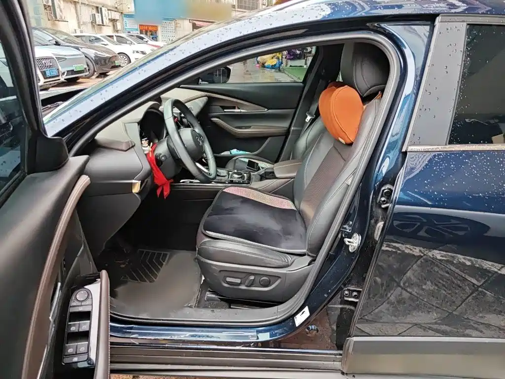 Mazda CX-30 — миниатюра 8