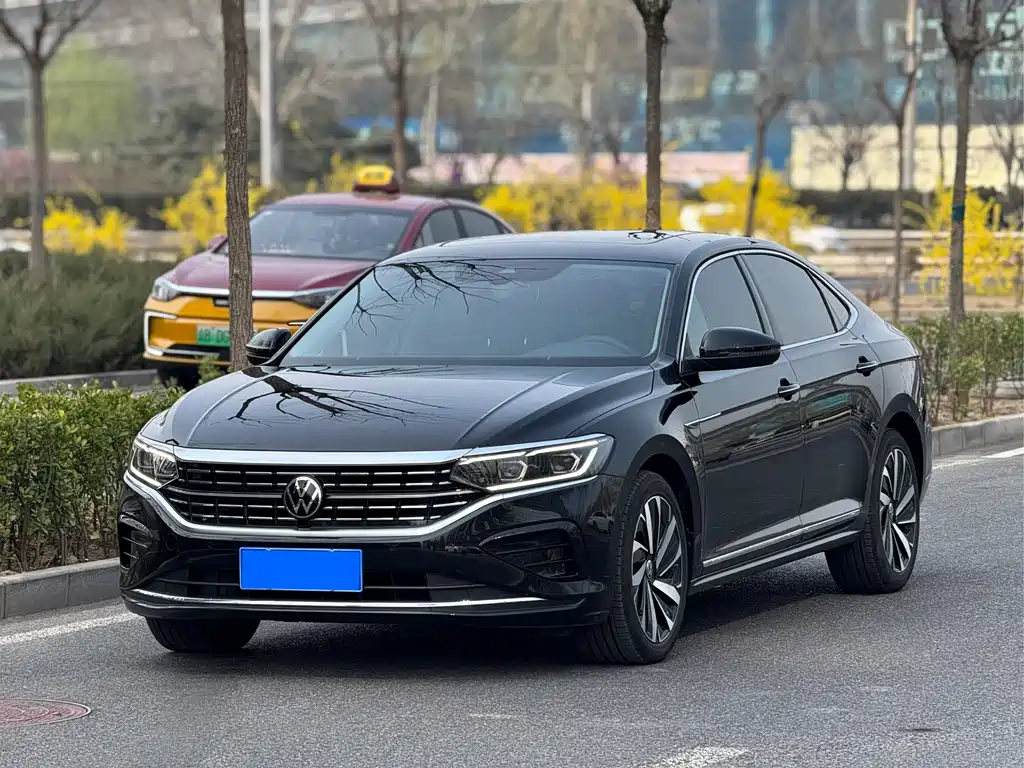Volkswagen Passat 2022
