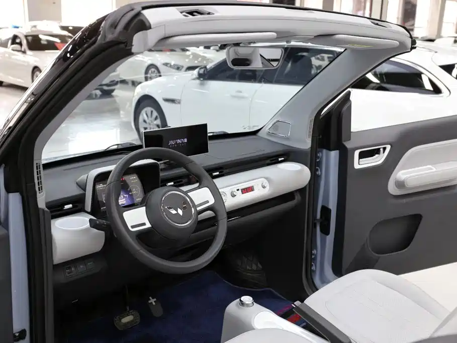 Wuling MINIEV — миниатюра 11