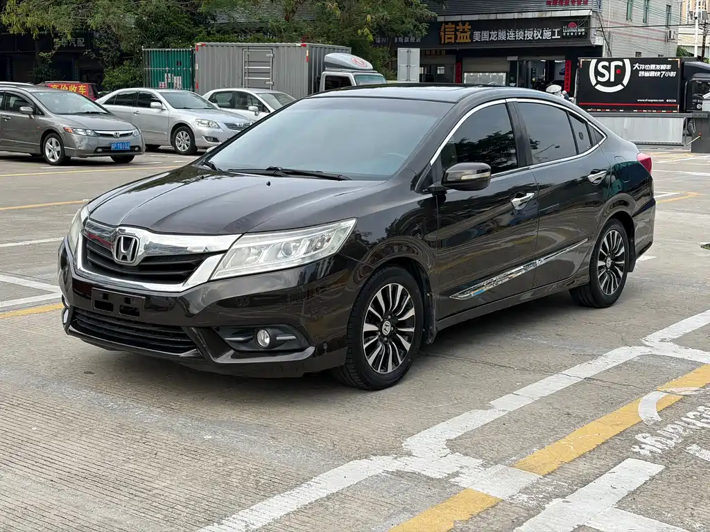 Honda Crider 2014