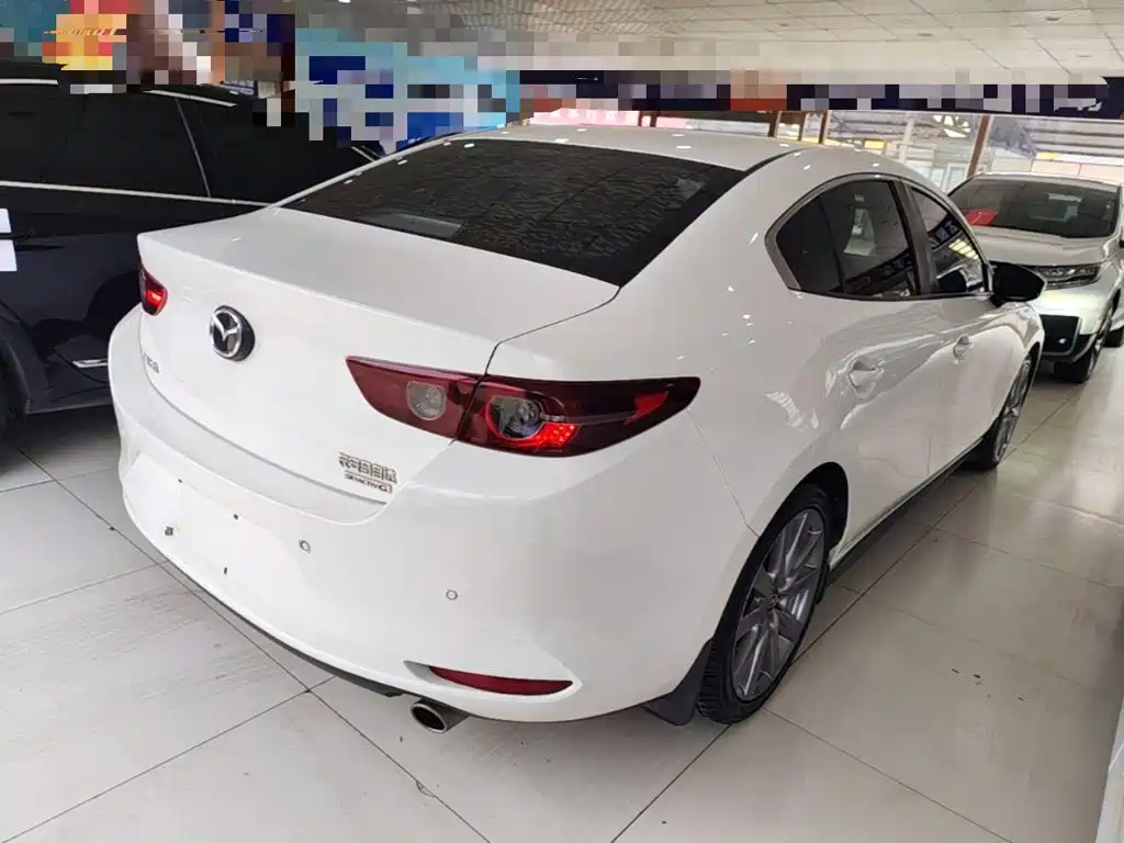 Mazda 3 Axela — миниатюра 7