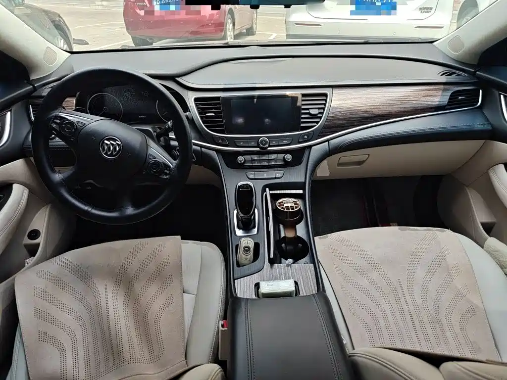 Buick LaCrosse — миниатюра 13