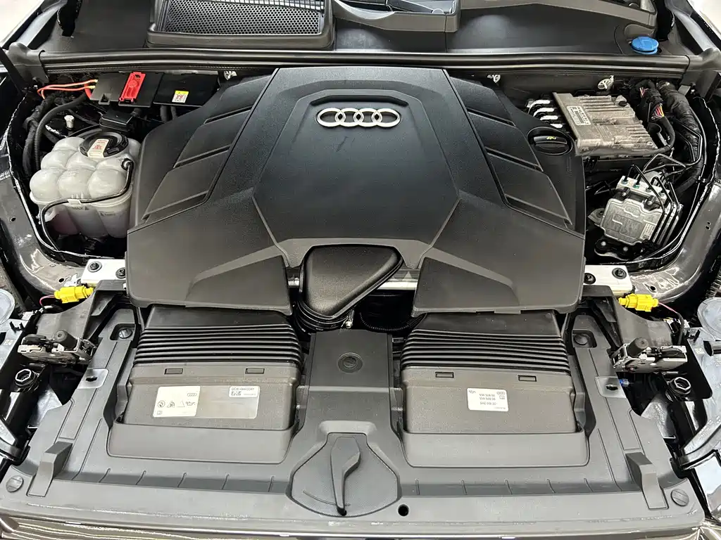 Audi Q7 — миниатюра 9