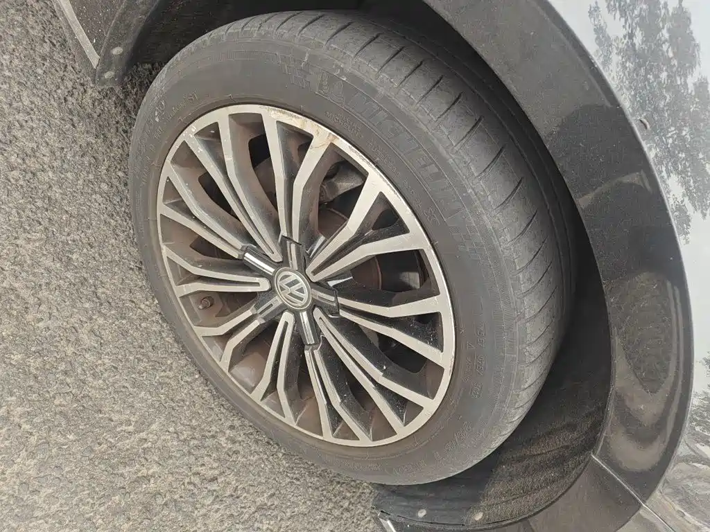 Volkswagen Phideon — миниатюра 24