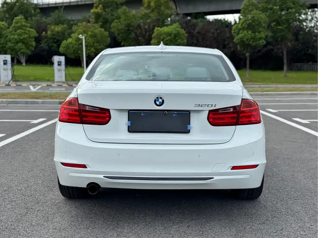 BMW 3 Series (Import) — миниатюра 5