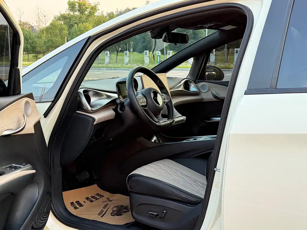BYD Dolphin — миниатюра 8
