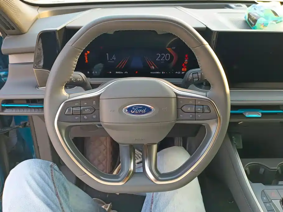 Ford Edge — миниатюра 15