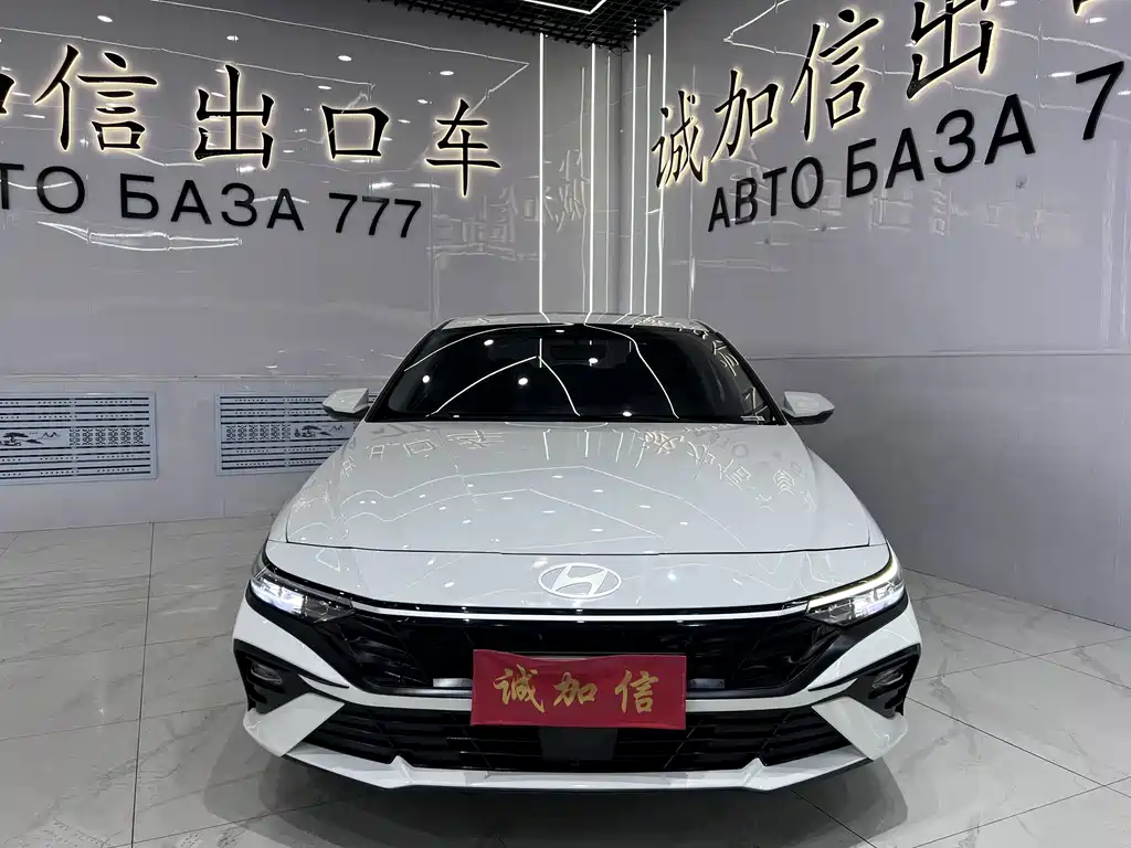 Hyundai Elantra — миниатюра 2