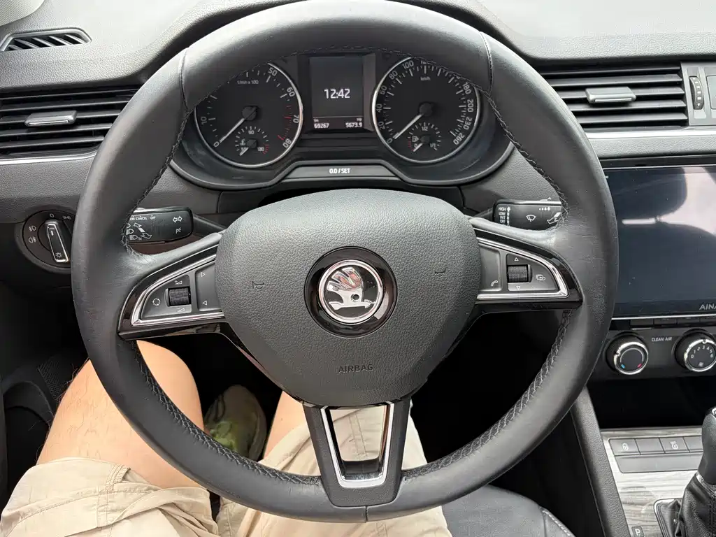 Skoda Octavia — миниатюра 18