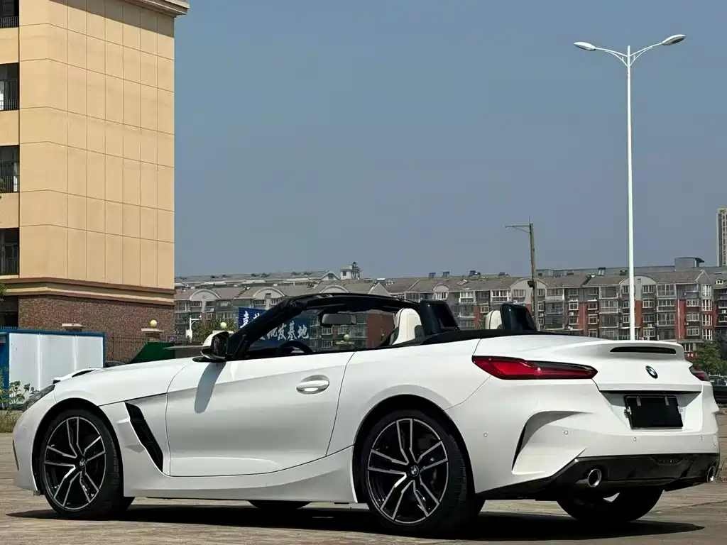BMW Z4 — миниатюра 9