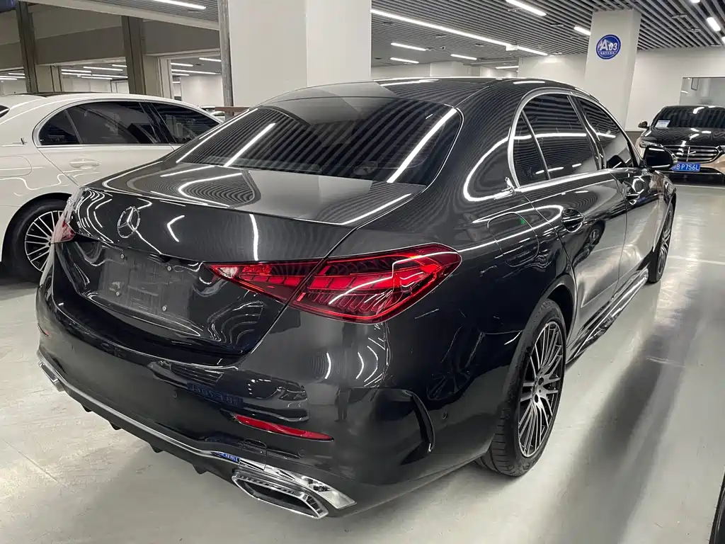 Mercedes-Benz C-Class — миниатюра 8