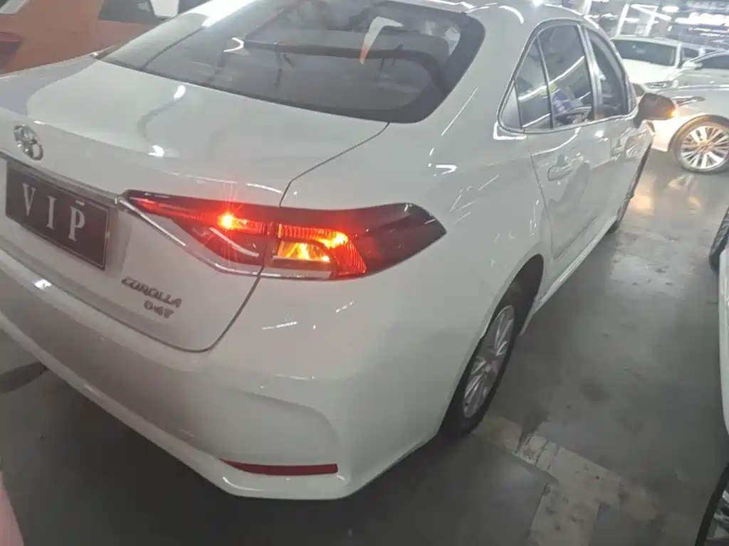 Toyota Corolla — миниатюра 8