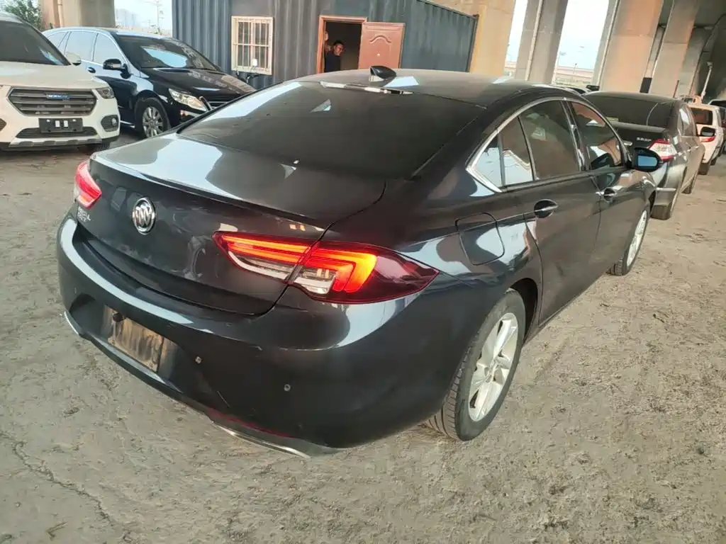 Buick Regal — миниатюра 7