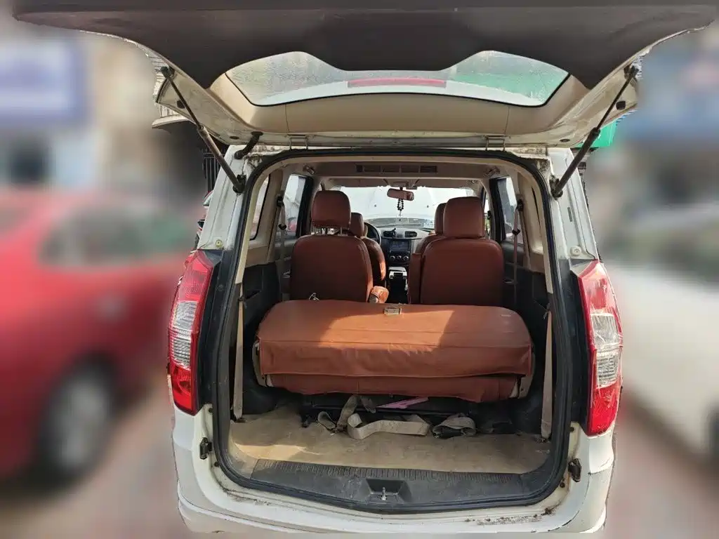 Wuling Hongguang — миниатюра 20