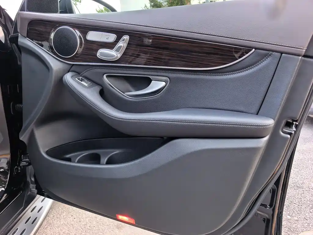 Mercedes-Benz GLC — миниатюра 15