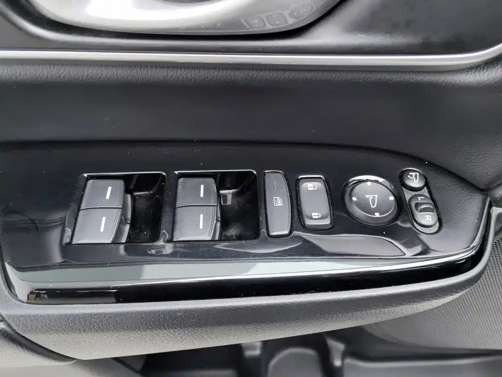 Honda CR-V — миниатюра 9