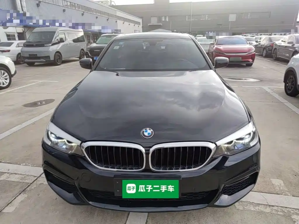 BMW 5 Series — миниатюра 3