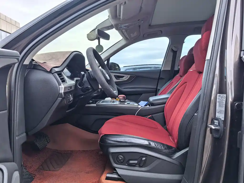 Audi Q7 — миниатюра 4