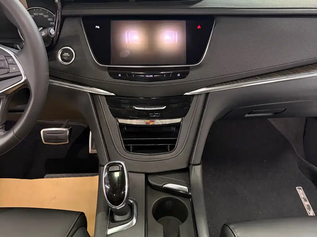 Cadillac XT5 — миниатюра 15