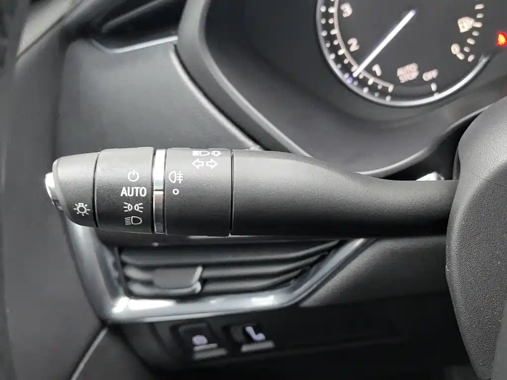 Cadillac XT4 — миниатюра 21
