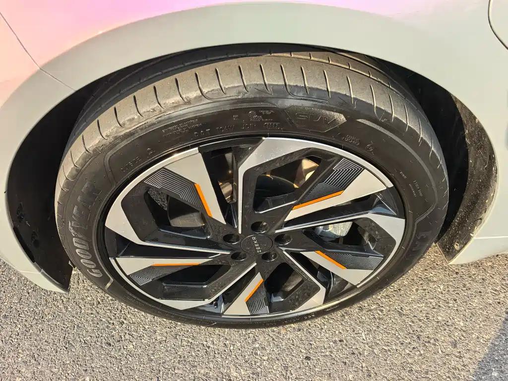 ZEEKR EXTREME KRYPTON 001