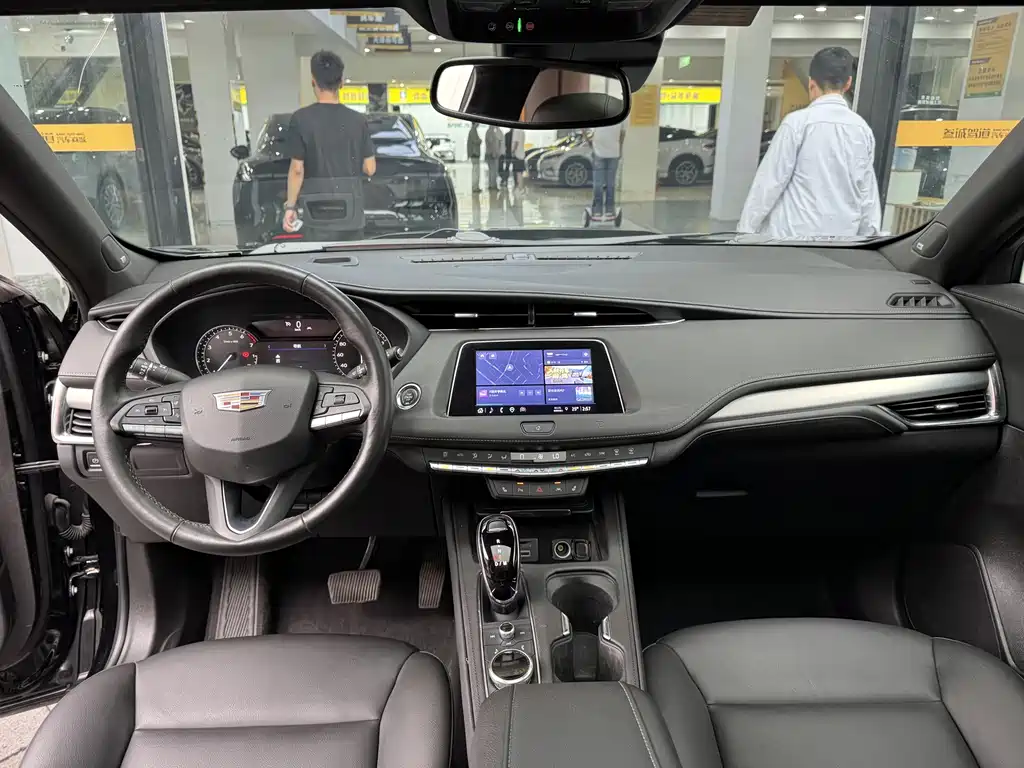 Cadillac XT4 — миниатюра 10