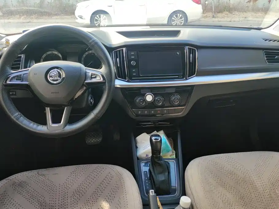 Skoda Kamiq — миниатюра 12