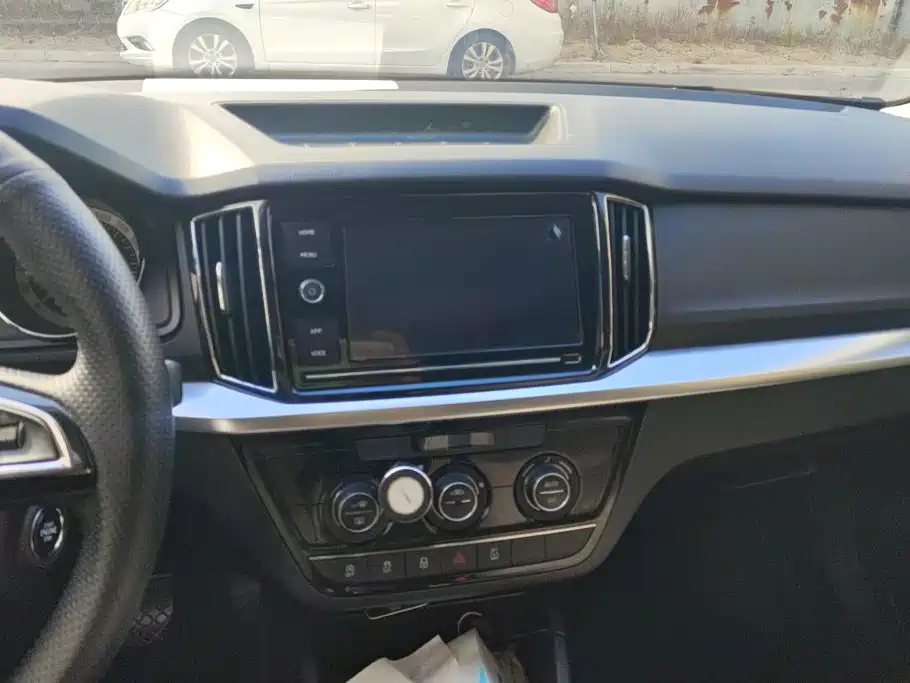Skoda Kamiq — миниатюра 13